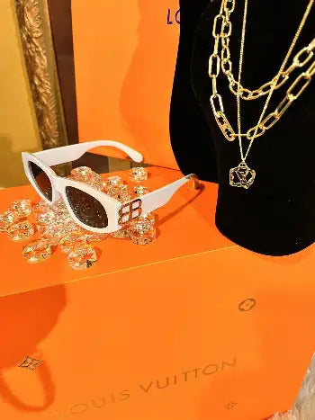 Chic Cat Eye Party Sunglasses