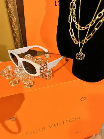 Chic Cat Eye Party Sunglasses