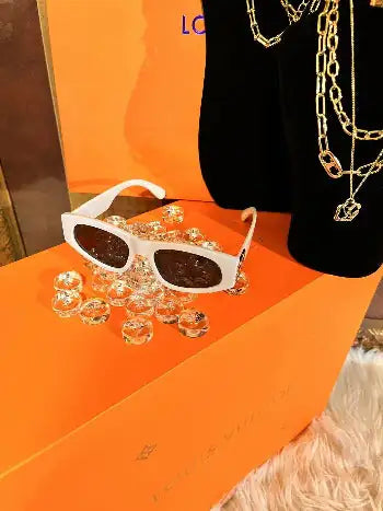Chic Cat Eye Party Sunglasses
