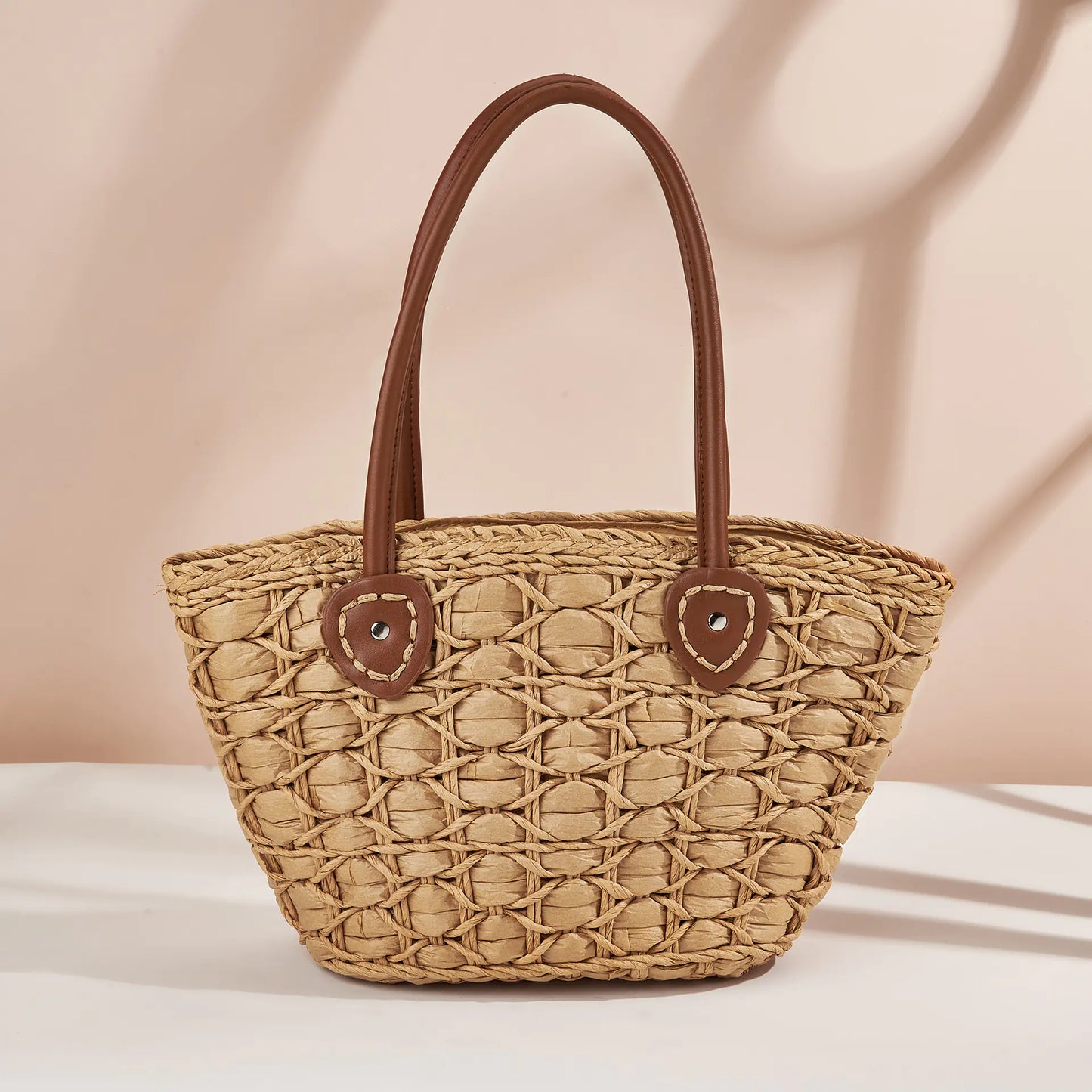 Women’s Retro Woven Straw Shoulder Bag for Beach