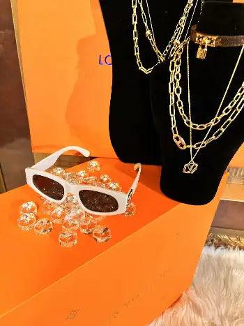 Chic Cat Eye Party Sunglasses